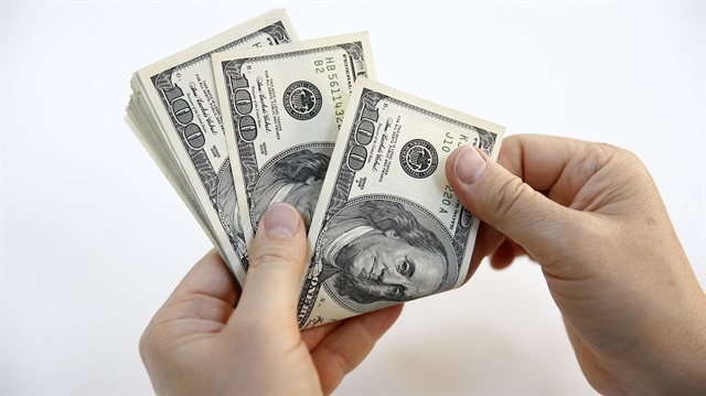 Dolar 2,95'ten işlem görüyor