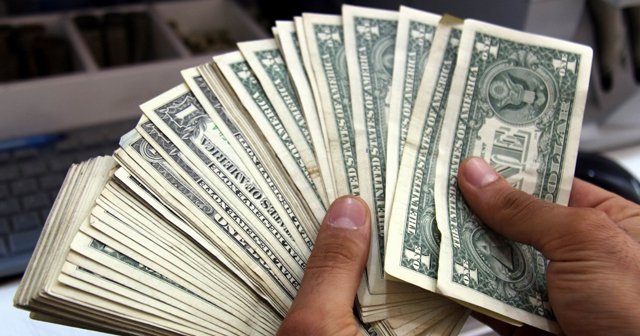 Dolar 2,9740 liradan, işleme başladı