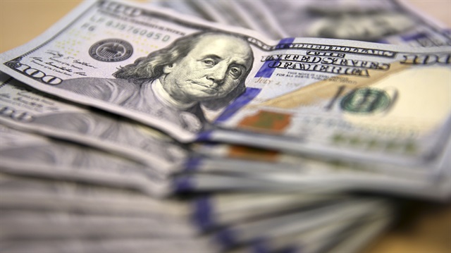 Dolar gerilemeye devam ediyor