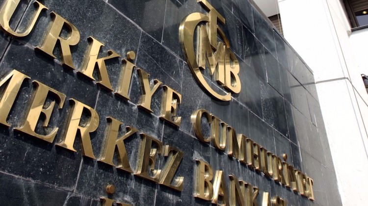 Dolar kritik seviyenin altında! Merkez Bankası'nın açıklaması bekleniyor