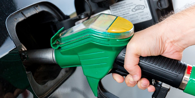 Dolar kuru fırladı, akaryakıt fiyatlarına bir zam daha geliyor! Araç sahipleri bu habere üzülecek