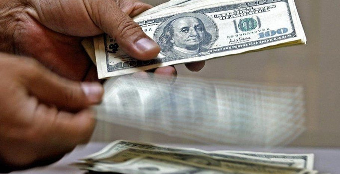Dolar kuru yeni piyasaya 5,43 seviyesinde başladı