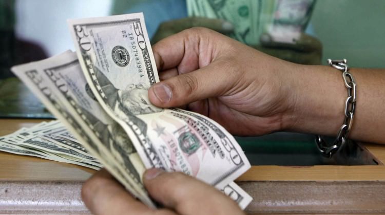 Dolar piyasaya nasıl başladı?