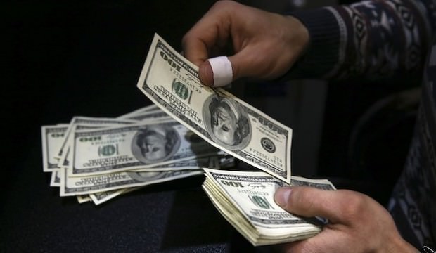 Dolar piyasaya nasıl başladı?