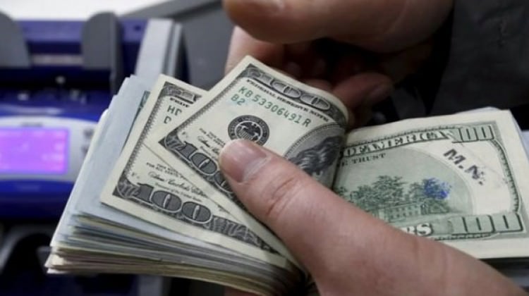 Dolar piyasaya nasıl başladı? İşte ilk rakamlar...