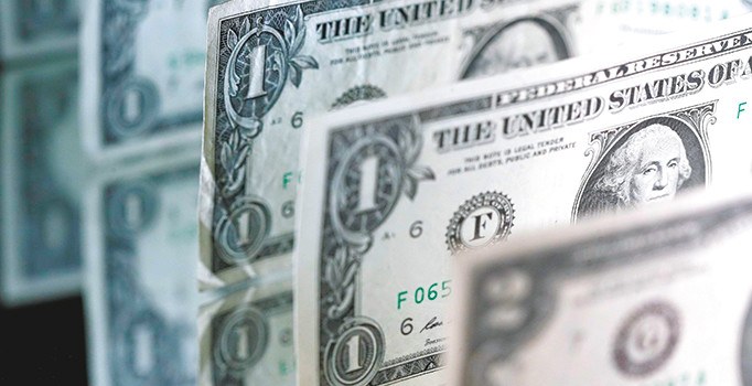 Dolar Türkleri ters köşeye yatırdı