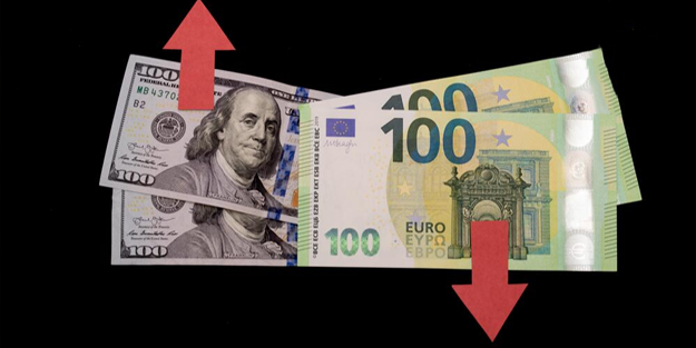 Dolar ve euro yılın zirvelerini güncelledi