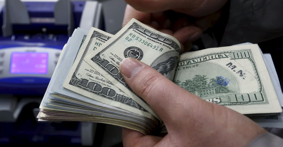 Dolarda son durum... İnişli çıkışlı başladı