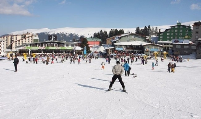 Dolarını bozdurana Uludağ’da tatil