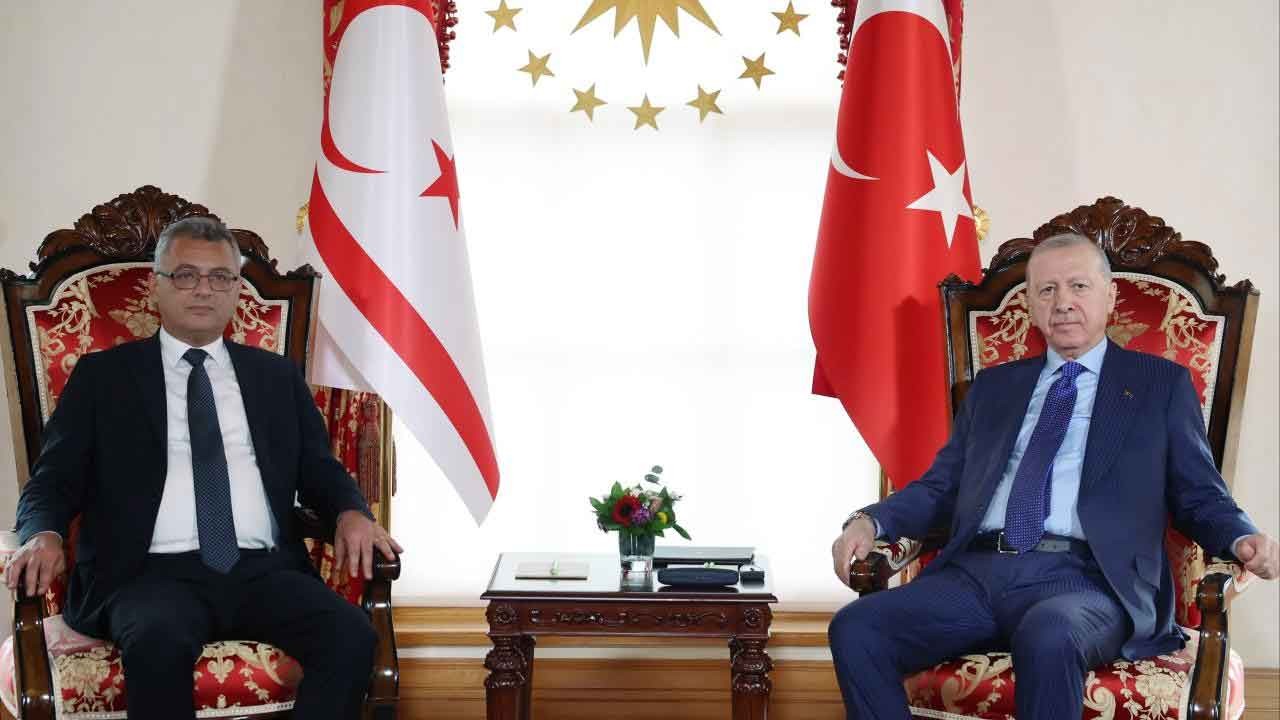Dolmabahçe'de Yavru Vatan zirvesi! Cumhurbaşkanı Erdoğan ve KKTC Lideri Erhürman bir araya geldi