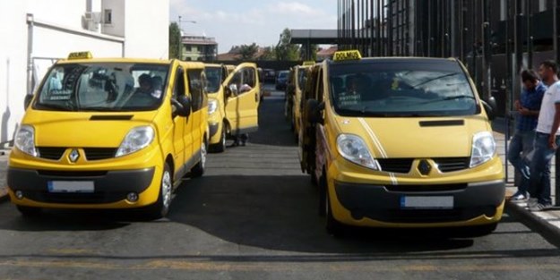 Dolmuşçulardan 'Marmaray' eylemi