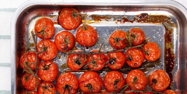 Domates pişirilmiş veya çiğ! En çok artan ürün ama sıkıntı olabilir, acele kısıtlama getirmelisiniz! İşte nedeni