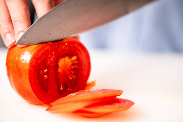 Domatesi sakın ha sakın böyle tüketmeyin! Bunu yapan, hastane hastane dolaşıp başını taşlara vuracak