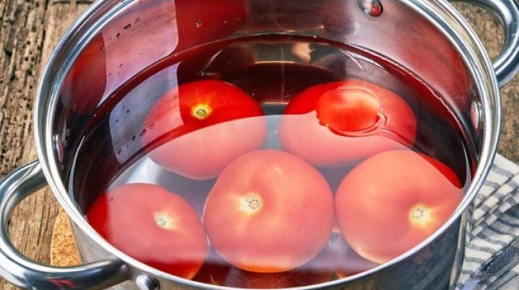 Domatesleri suyun içine koyarsanız...