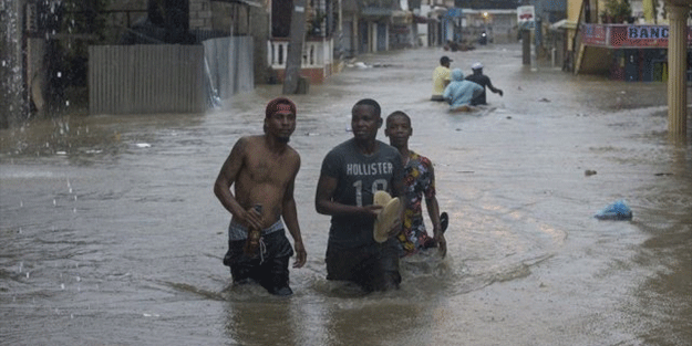 Dominik Cumhuriyeti'nde şiddetli yağışların yol açtığı sellerde 21 kişi hayatını kaybetti