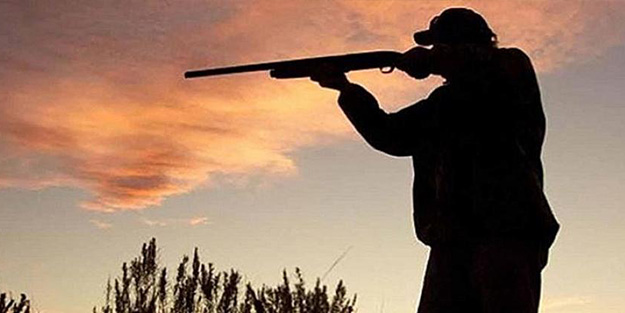 Domuz avında feci kaza! Tüfeğiyle yaralandı