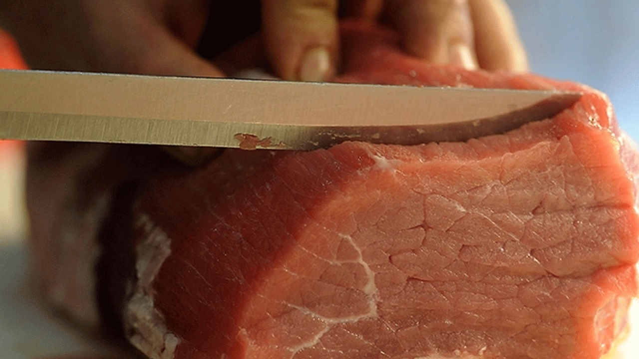 Domuz etinden bile daha tehlikeli! Vatandaşa utanmadan bunu yedirecekti