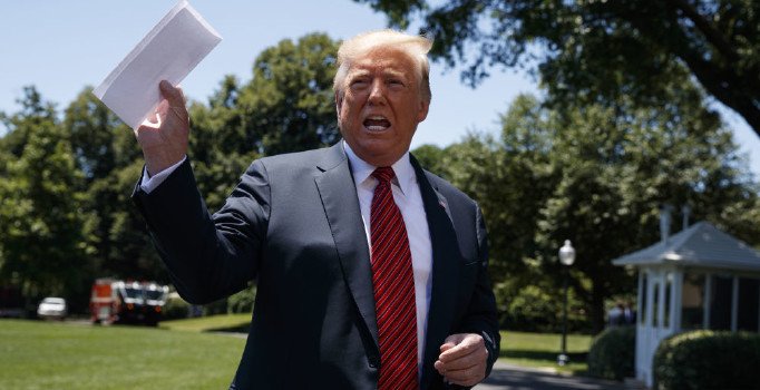 Donald Trump, Çin devine çıkıştı: Huawei ulusal güvenlik meselesi