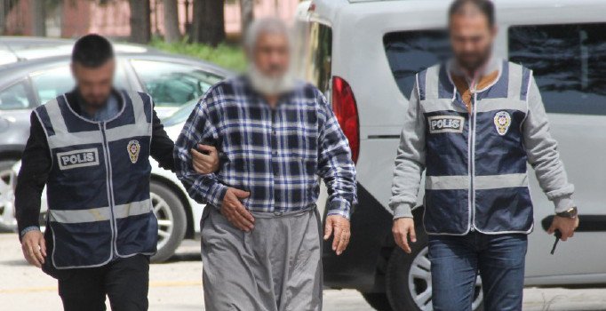 Dondurma almaya giden çocuğu öldüren 7 zanlı adliyeye sevk edildi