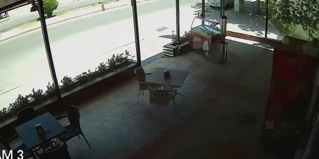 Dondurma dolabı şiddetli rüzgara dayanamadı! Böyle sürüklendi