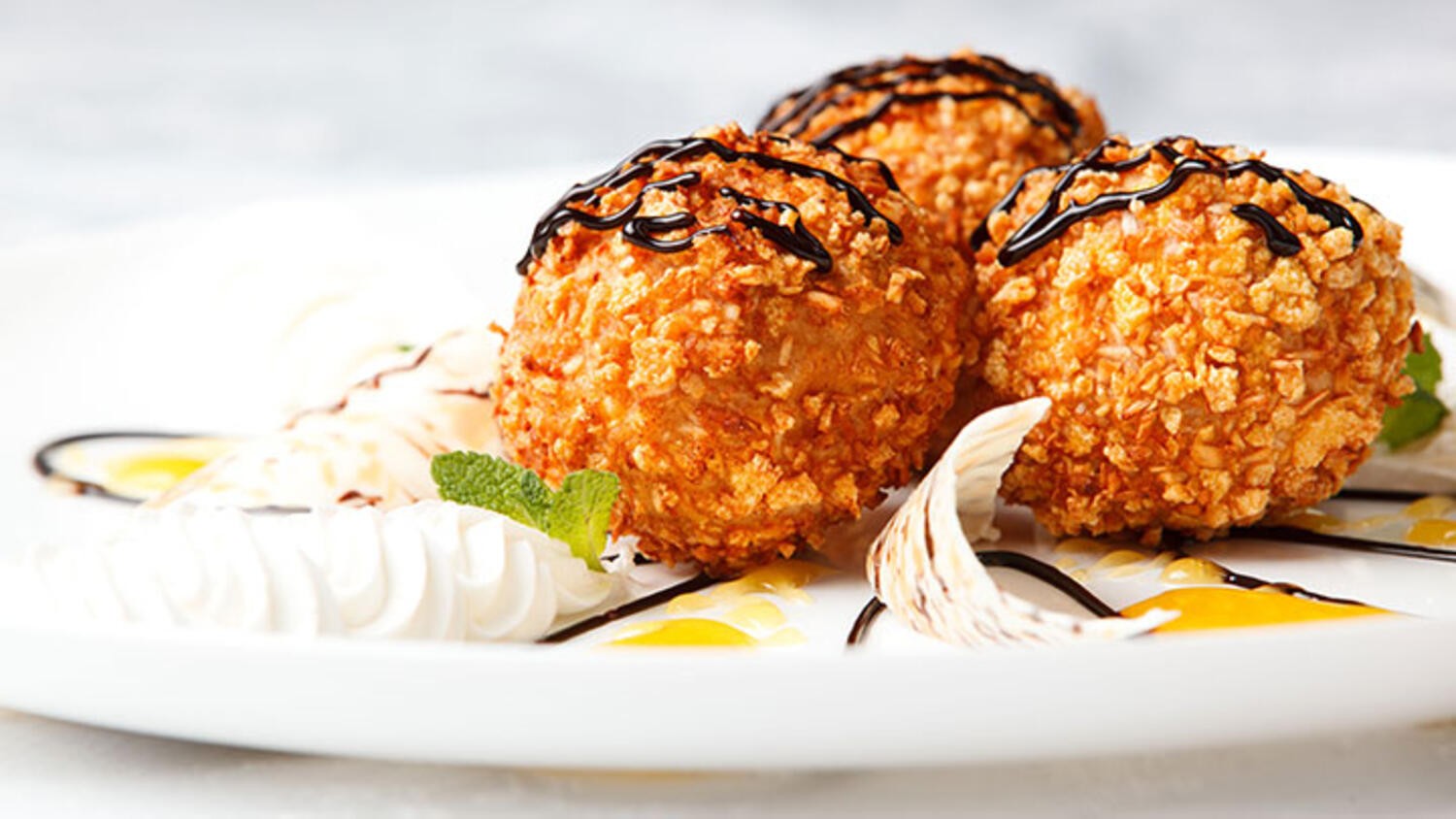 Dondurma kızartması tarifiyle yepyeni lezzetlere uzanın