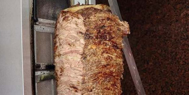 Döner yiyen 11 kişi hastanelik oldu