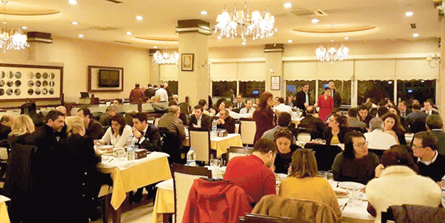 Döneri sevdik! Dışarıda yemenin bedeli 30 lira