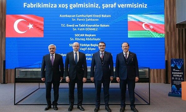 Dönmez ve Şahbazov’dan Güneş Teknolojileri Fabrikası’na ziyaret