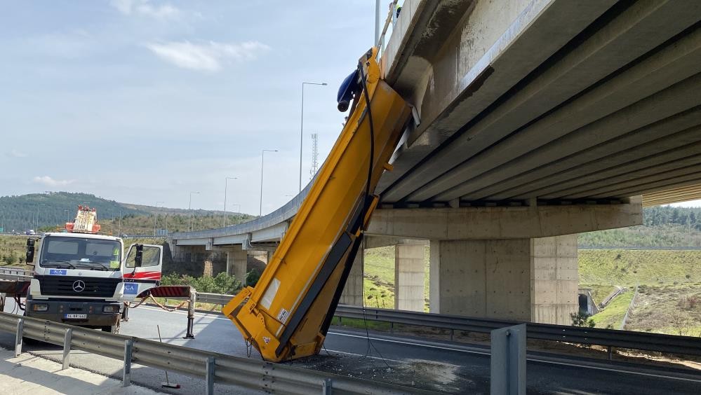 Dorseyi açık unuttu! Feci kaza