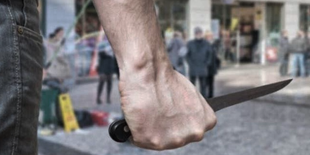 Dört ABD'li akademisyen Çin'de bıçaklandı