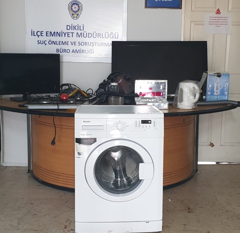 Dört ayrı eve girdiler, çay bile çaldılar 