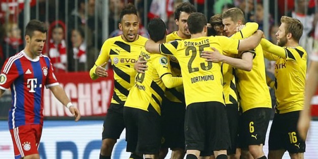 Dortmund Bayern'in ayağını kaydırdı!
