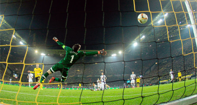 Dortmund çeyrek finalde