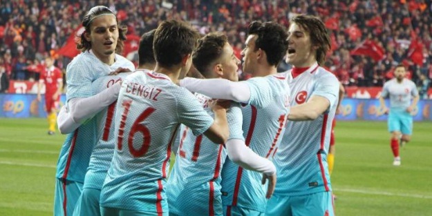 Dortmund'dan 'Emre Mor' paylaşımı