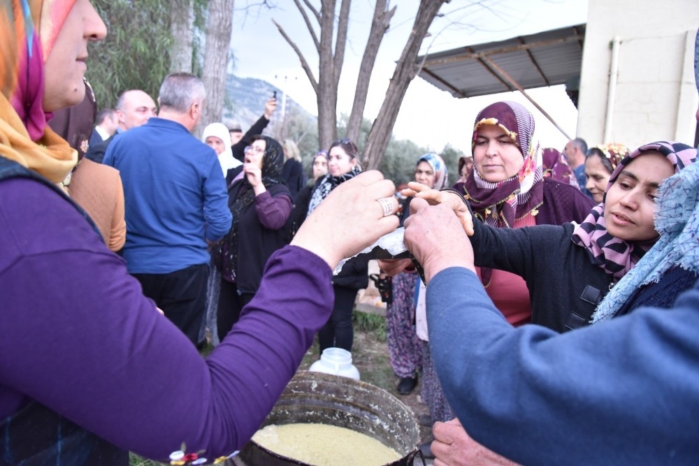 Döşemealtılı kadınlar zeytinyağı sabunu yapmayı öğrendi 