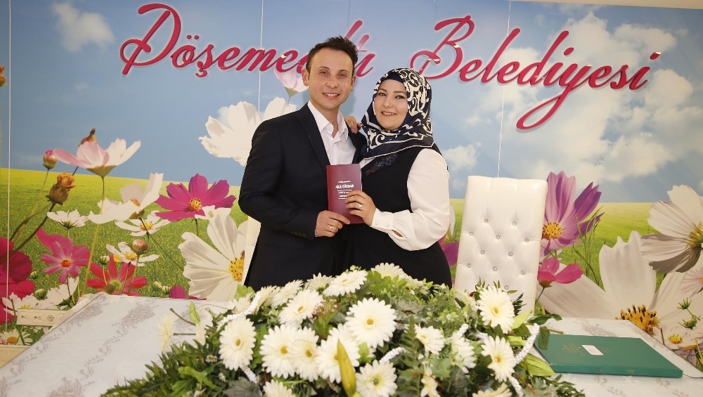 Döşemealtı’nda 14 Şubat Sevgililer günü yoğunluğu 