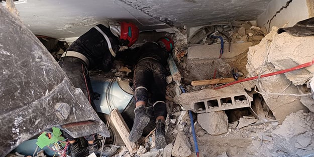 Dost ve kardeş ülke Fas'ta deprem! Can kaybı bin 305 oldu