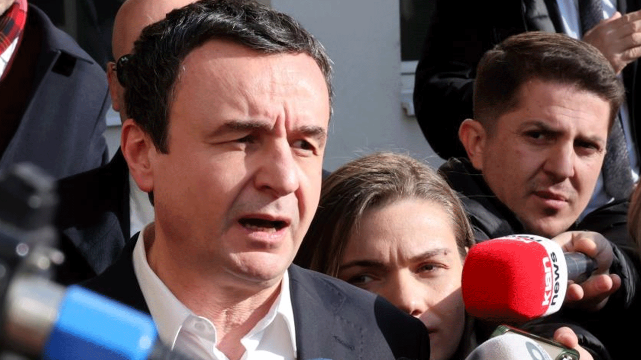 Dost ve kardeş ülkede başbakan istifa etti