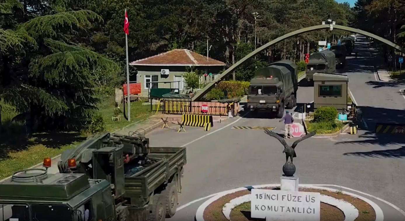 Dosta güven, düşmana korku! Kahraman Mehmetçiğin eğitiminden müthiş görüntüler