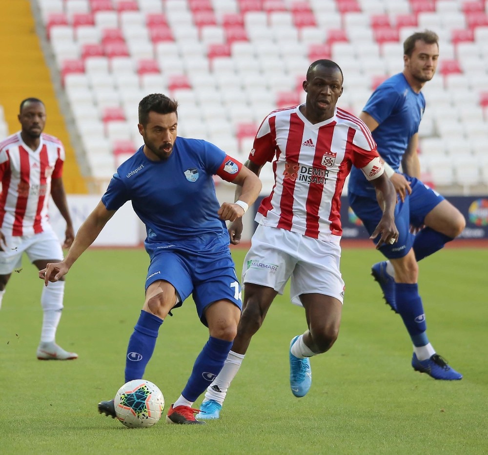 Dostluk maçını Erzurumspor kazandı 