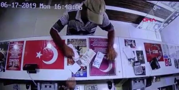 Döviz bürosunda 'Bakın şimdi ne yapacağım' dedi! Ortalık karıştı