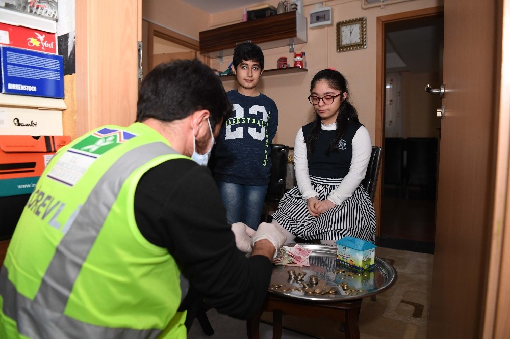 Down Sendromlu Busenur’dan örnek davranış 
