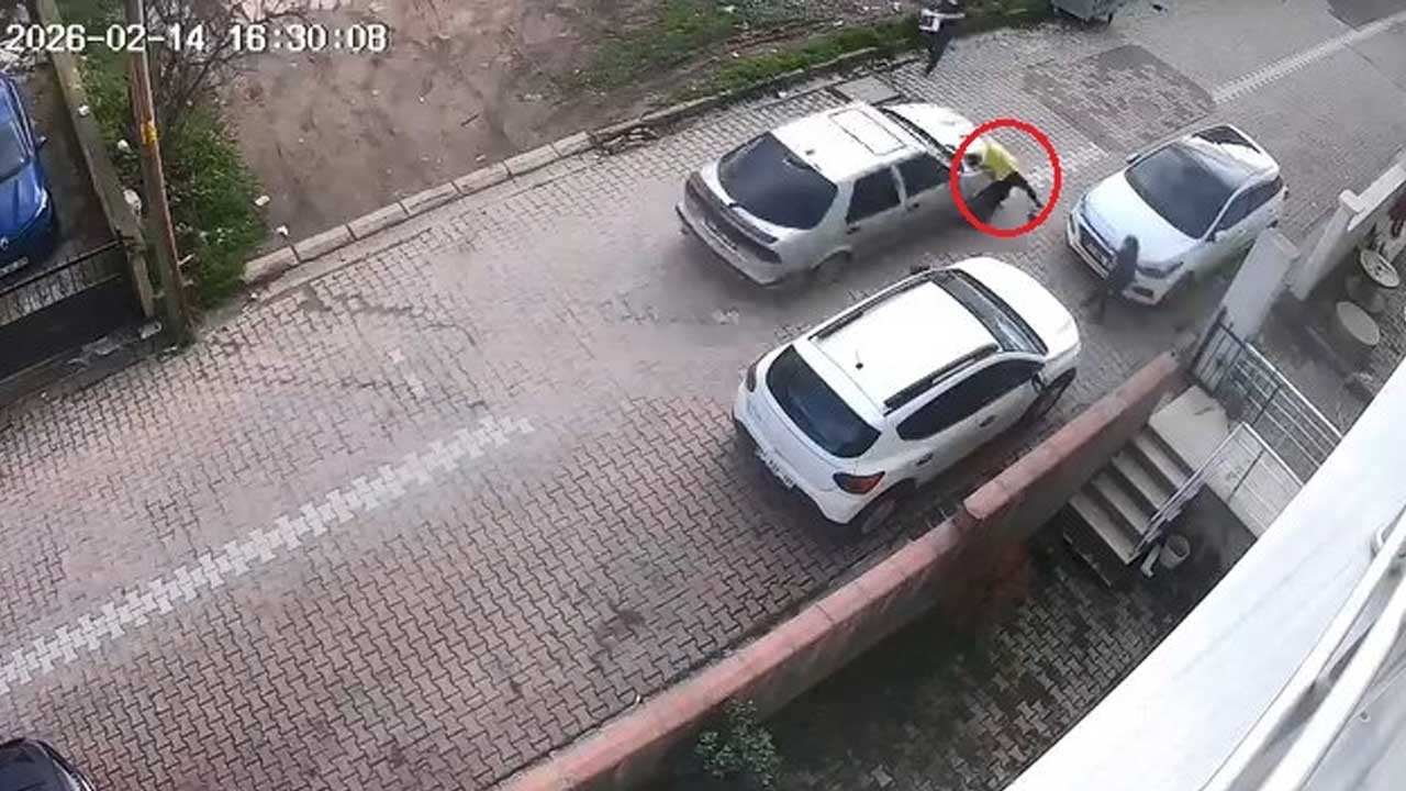 Down sendromlu çocuğa otomobil çarptı