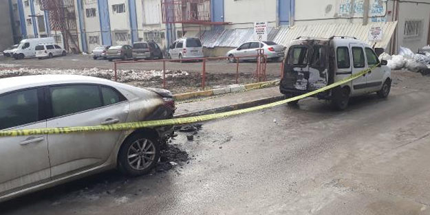 Down sendromlu genç, Bağcılar'da 2 aracı yaktı
