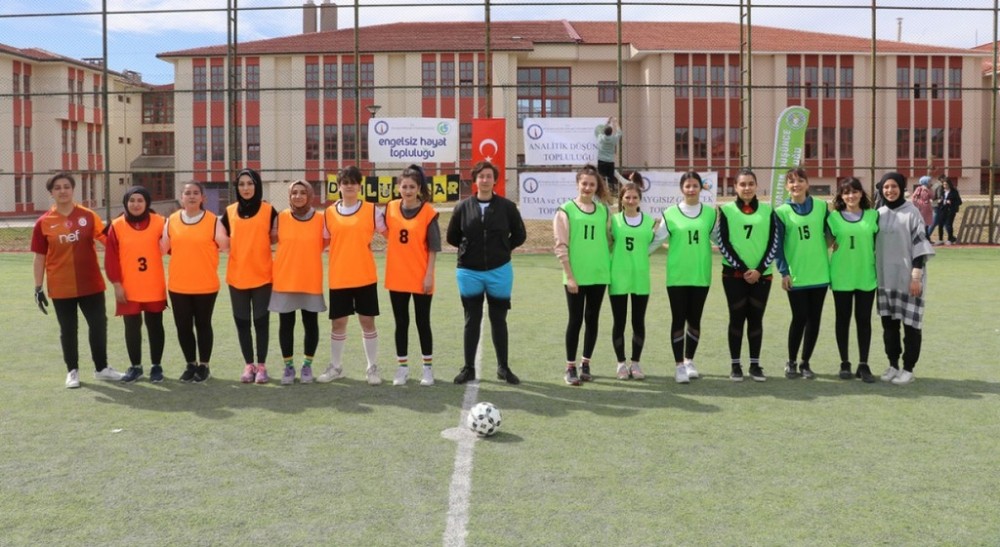 DPÜ’de futbol turnuvası 
