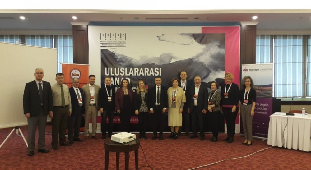 DPÜ’lü Mezunlar, eserlerini Derece Mezunları Sergisi’nde sergiledi 