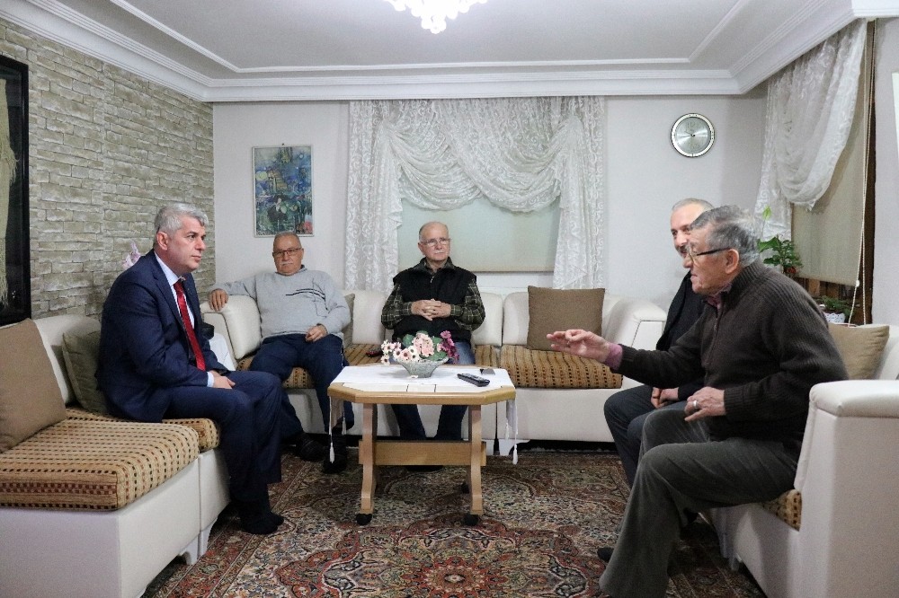 Dr. Arslan, Ozanlar’da davul zurnayla karşılandı 