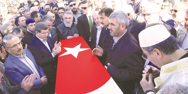 Dr. Emin Acar Hakk’a yürüdü