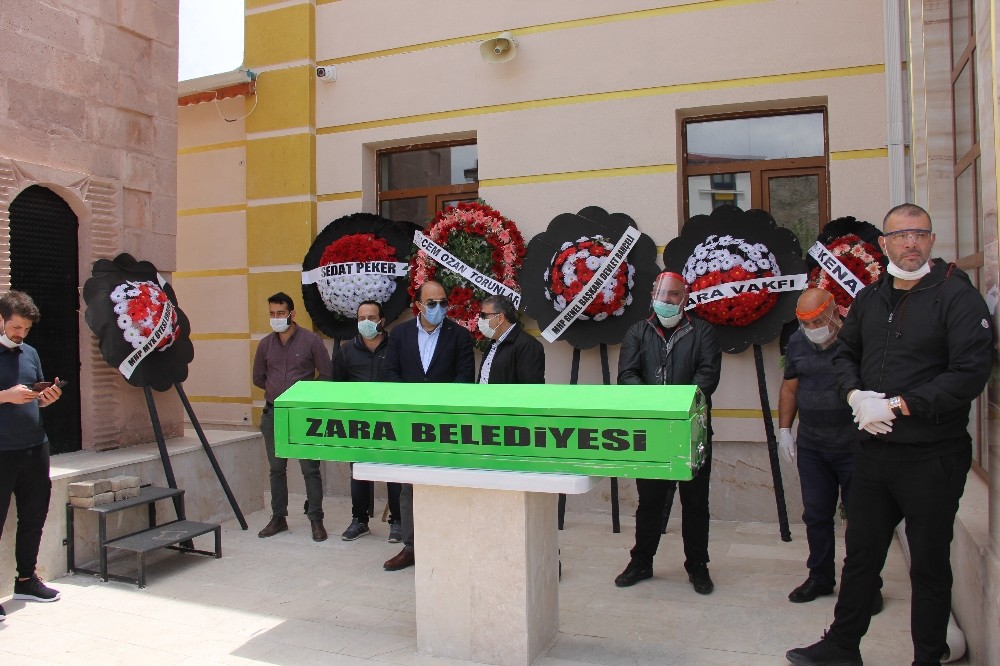 Dr. Namık Kemal Kurt, Zara’da toprağa verildi 