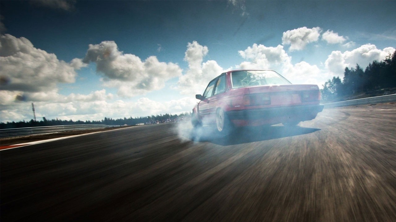 Drift çılgınlığı pahallıya patladı! 69 bin TL ceza yediler